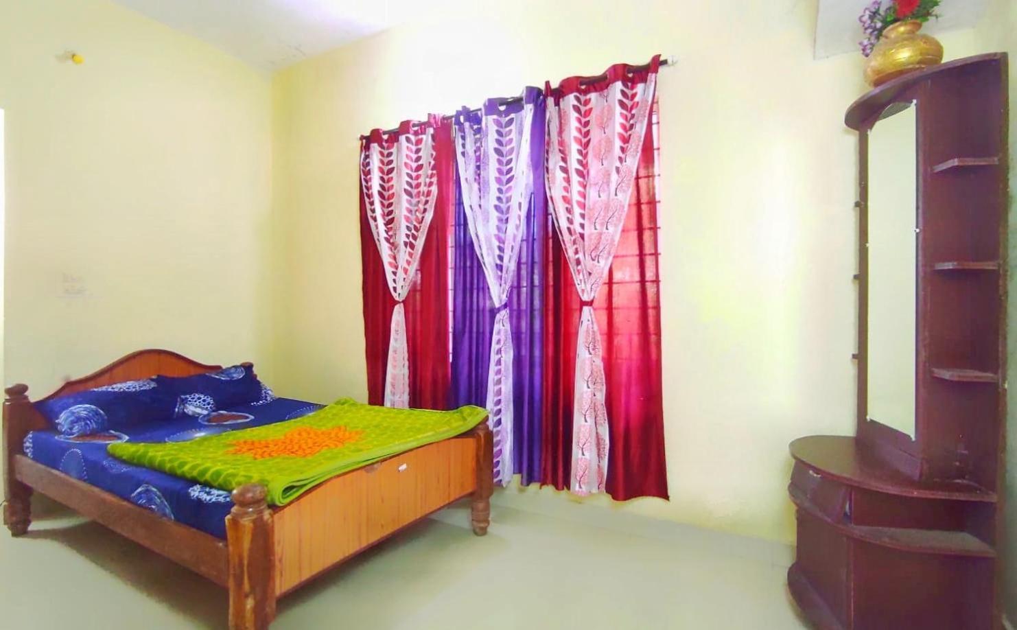 Royal Palm Homestay 马迪凯里 外观 照片
